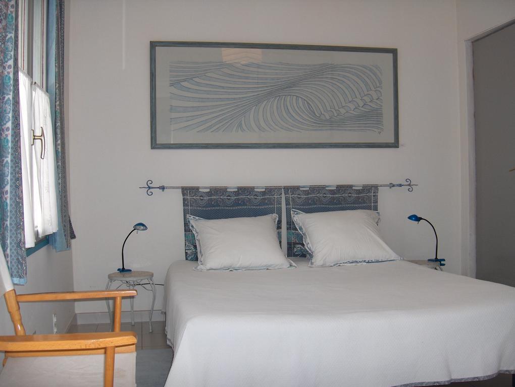 La Genestiere Bed & Breakfast Clermont-l'Herault Exterior photo